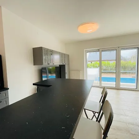 Villa Golden Bridge Deluxe - 4br, Terrace, Bar, Privat Pool, Grill, Pet Friendly
