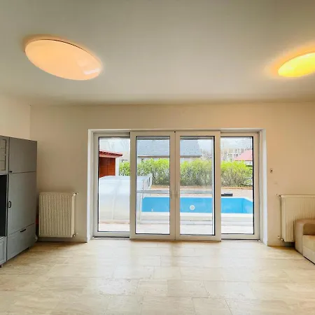 Villa Golden Bridge Deluxe - 4br, Terrace, Bar, Privat Pool, Grill, Pet Friendly *