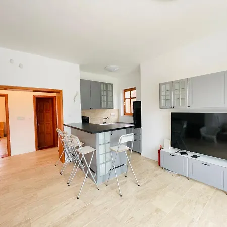 Golden Bridge Deluxe - 4br, Terrace, Bar, Privat Pool, Grill, Pet Friendly *