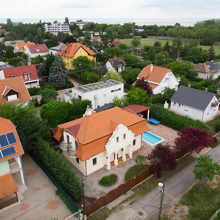 Golden Bridge Deluxe - 4br, Terrace, Bar, Privat Pool, Grill